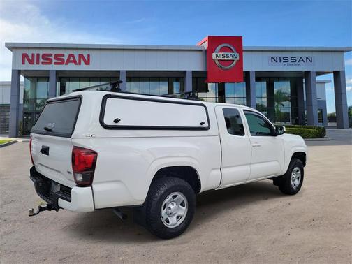 2022 Toyota Tacoma SR