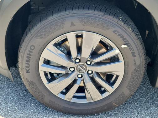 2025 Nissan Pathfinder SV FWD