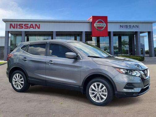 2022 Nissan Rogue Sport S