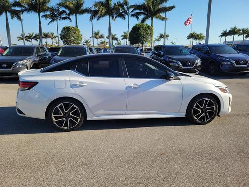 2025 Nissan Sentra SR