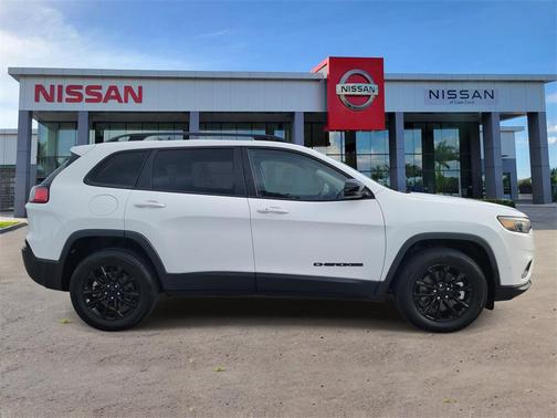 2023 Jeep Cherokee Altitude