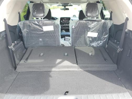 2025 Nissan Pathfinder SV FWD