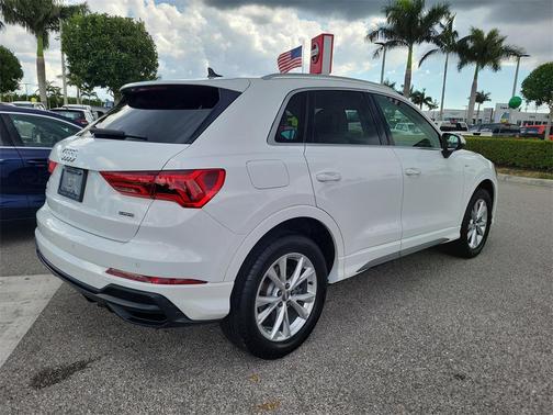 2021 Audi Q3 45 S line Premium