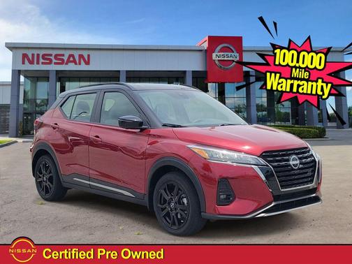Scarlet Ember Tintcoat/Super Black 2023 Nissan Kicks SR