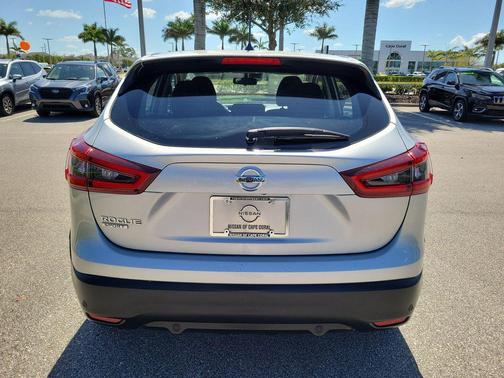 2020 Nissan Rogue Sport S