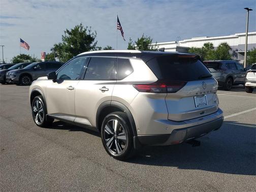 2024 Nissan Rogue SL