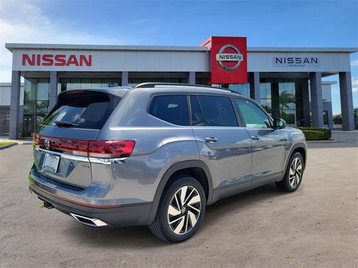 2024 Volkswagen Atlas 2.0T SE w/Technology 4MOTION