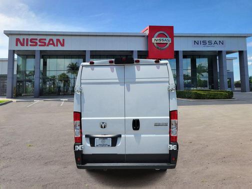 Bright White Clearcoat 2023 RAM ProMaster 2500 High Roof