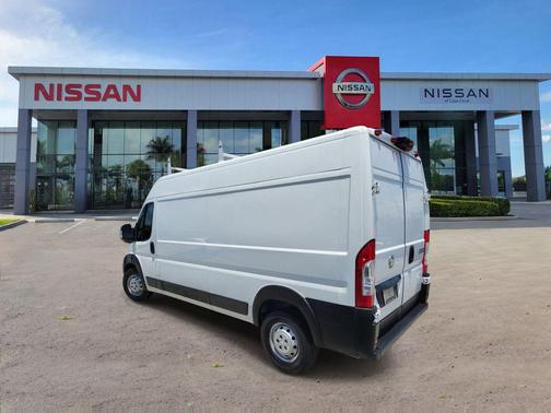 Bright White Clearcoat 2023 RAM ProMaster 2500 High Roof