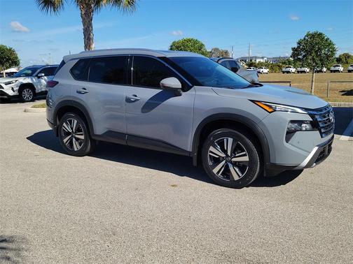 2024 Nissan Rogue SL