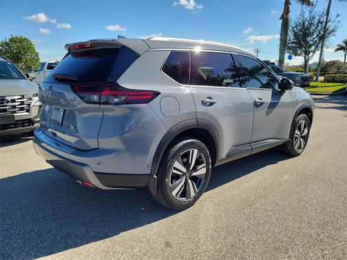 2024 Nissan Rogue SL