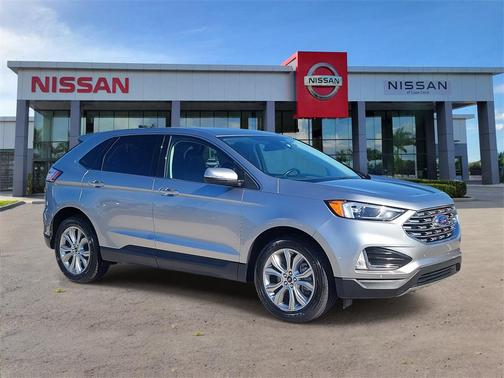 2023 Ford Edge Titanium