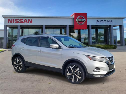 2022 Nissan Rogue Sport SL