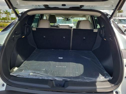 Everest White Pearl Tricoat 2026 Nissan Murano SL