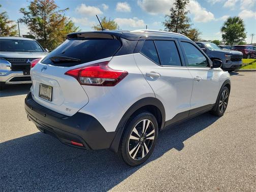 2020 Nissan Kicks SV
