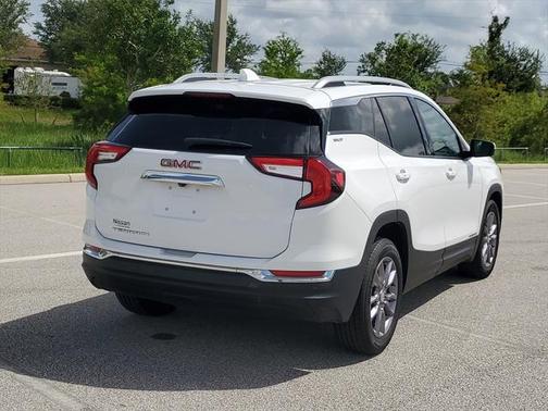 2023 GMC Terrain SLT