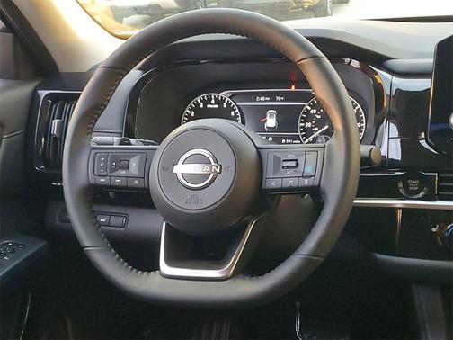 2025 Nissan Pathfinder SV FWD