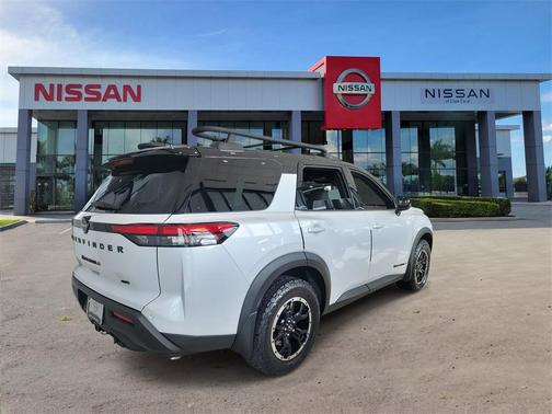 2025 Nissan Pathfinder SV FWD