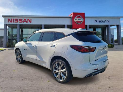 Iridescent Pearl Tricoat 2020 Chevrolet Blazer Premier