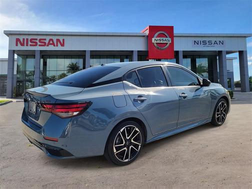 2025 Nissan Sentra SR