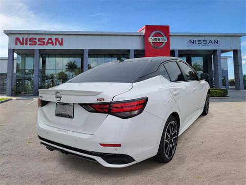 2025 Nissan Sentra SR