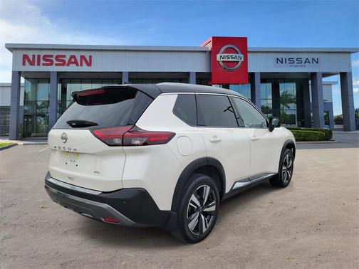 2023 Nissan Rogue SL