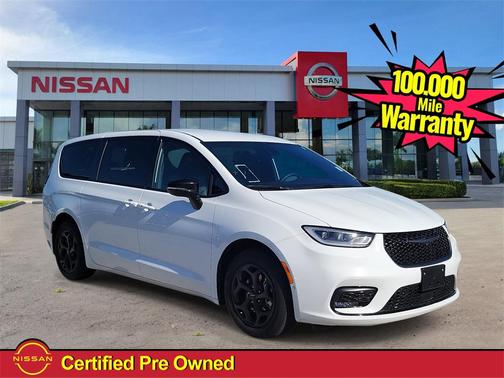 2024 Chrysler Pacifica Hybrid S Appearance Pkg