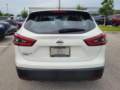 2022 Nissan Rogue Sport S