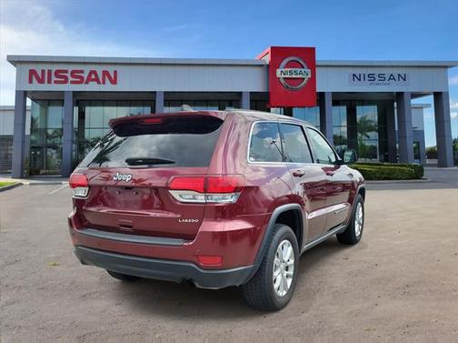 2022 Jeep Grand Cherokee Laredo