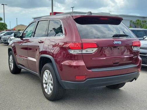2022 Jeep Grand Cherokee Laredo