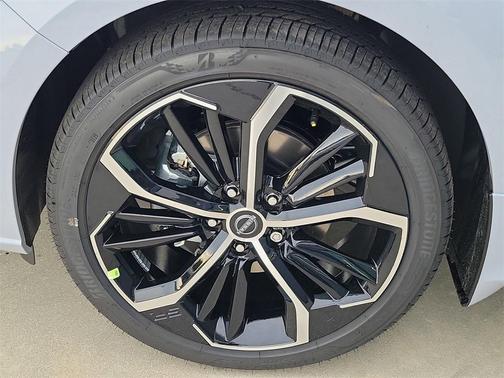 2025 Nissan Altima SR FWD