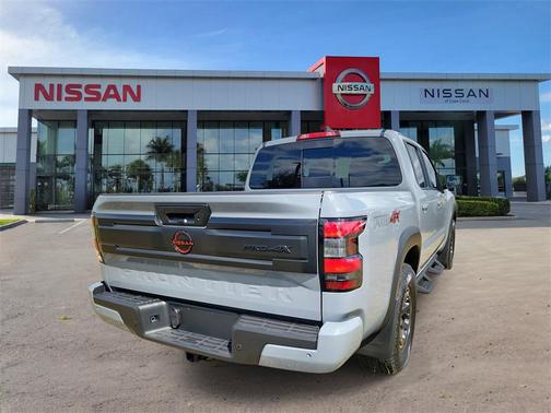 2025 Nissan Frontier PRO-4X