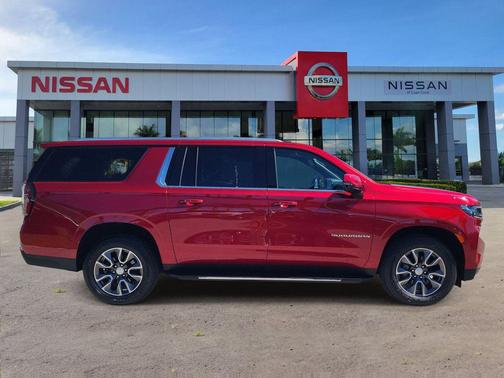 2022 Chevrolet Suburban LT