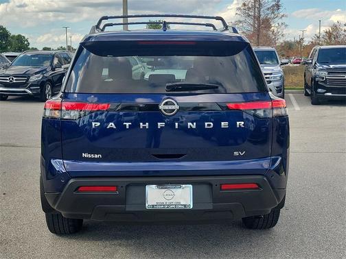 2024 Nissan Pathfinder SV FWD