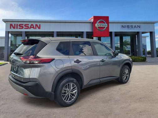 Gun Metallic 2023 Nissan Rogue S