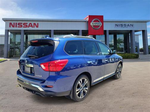 2020 Nissan Pathfinder Platinum 2WD