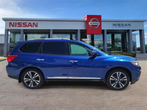 2020 Nissan Pathfinder Platinum 2WD