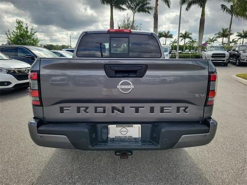 2022 Nissan Frontier SV