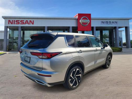 2023 Mitsubishi Outlander SE 2.5 S-AWC