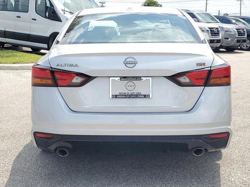 2023 Nissan Altima SR FWD