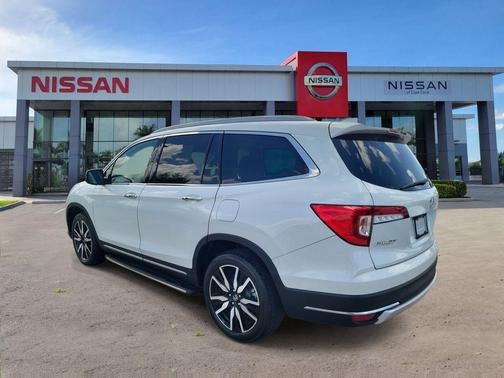 Platinum White 2021 Honda Pilot AWD Elite
