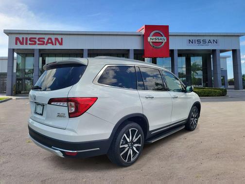 Platinum White 2021 Honda Pilot AWD Elite