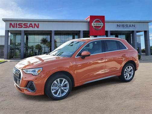 2024 Audi Q3 Premium 45 TFSI S line quattro Tiptronic