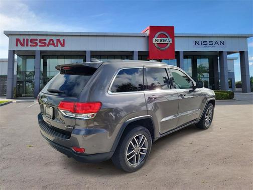 2019 Jeep Grand Cherokee Laredo