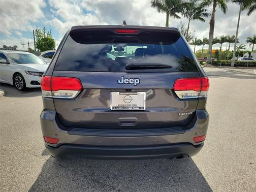 2019 Jeep Grand Cherokee Laredo