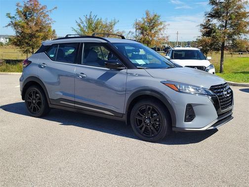 2024 Nissan Kicks SR