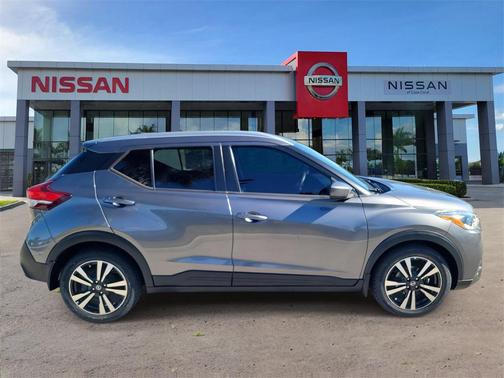2020 Nissan Kicks SV