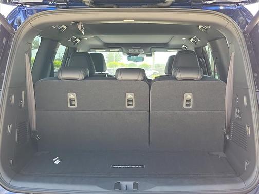 2025 Nissan Armada PRO-4X 4WD