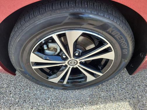 Scarlet Ember Tintcoat 2023 Nissan Sentra SV