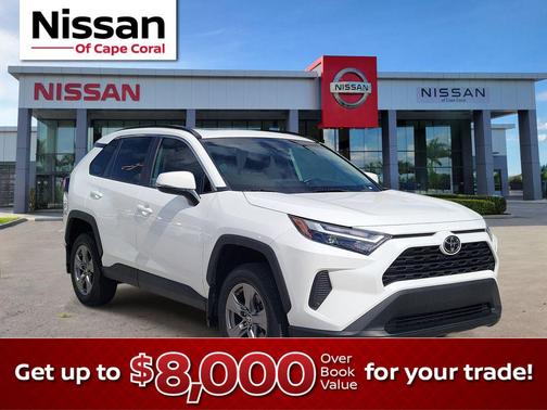 Ice Cap 2024 Toyota RAV4 XLE